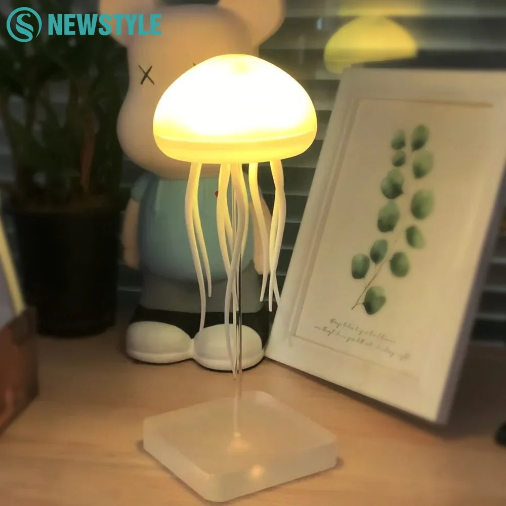 Jellyfish LED Night Light – RGB Color Changing USB Rechargeable Lamp