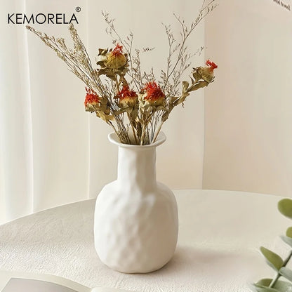 Nordic Ceramic Donut Vase – Circular Hollow Flower Pot for Home & Office Decor